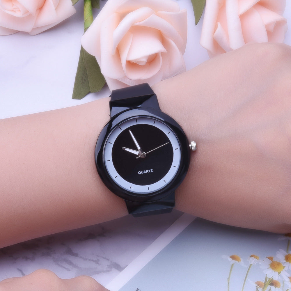 High-Quality Casual Sports Ladies Quartz Watch - Perfect Gift Clock