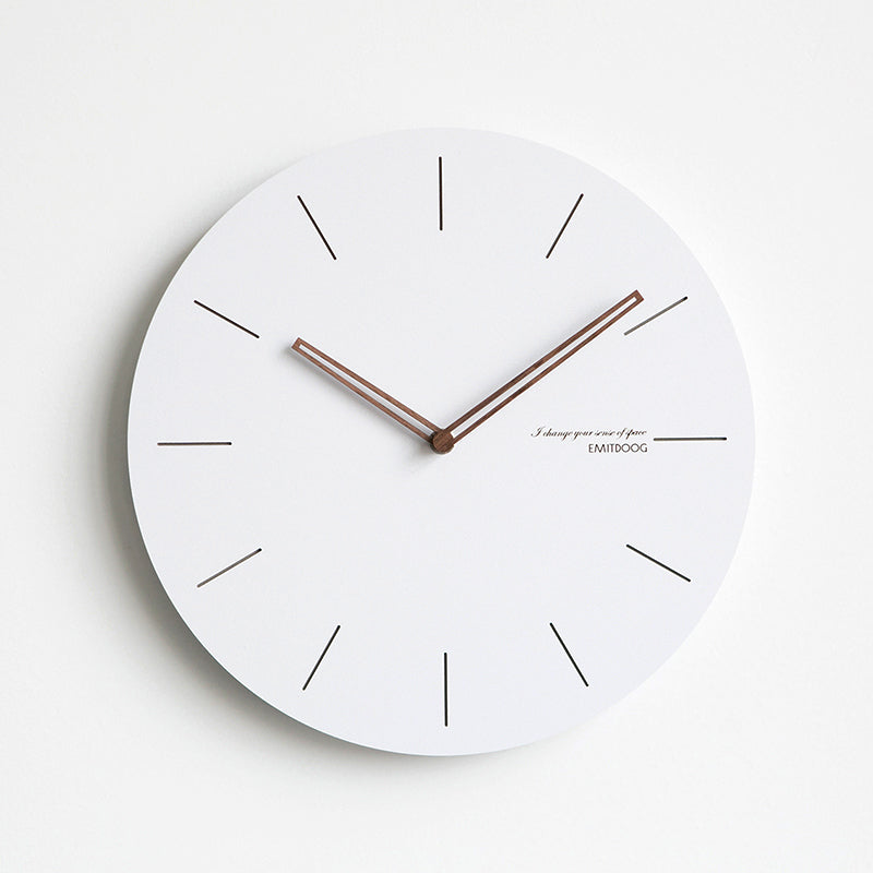 Modern Minimalist Geralt Wall Clock: Elegant Timepiece for Living Spaces