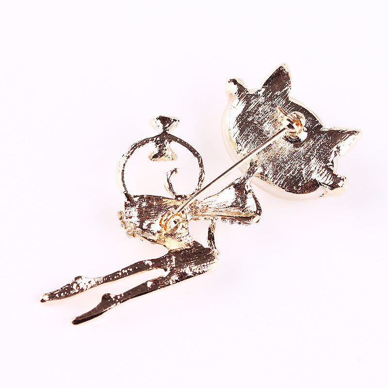 Silver Cat Brooch with Rhinestone Accents