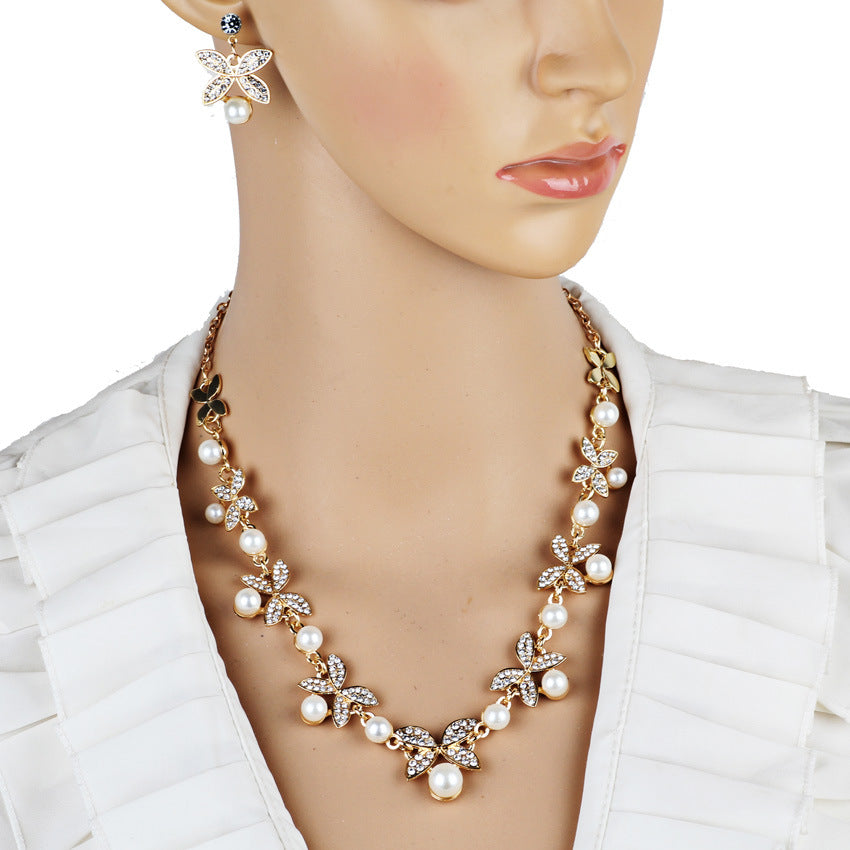 Elegant Pearl Butterfly Bridal Jewelry Set: Necklace and Earrings