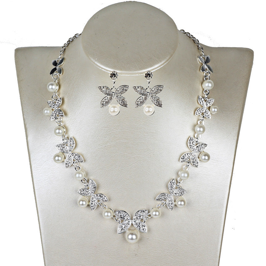 Elegant Pearl Butterfly Bridal Jewelry Set: Necklace and Earrings