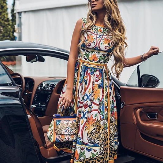 Vintage-Inspired Sleeveless Midi Print Dress