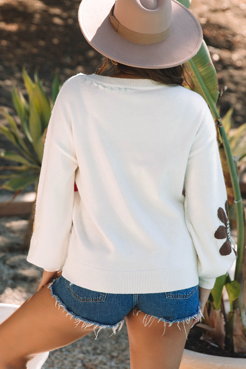 White Big Flower Pattern V Neck Drop Shoulder Sweater