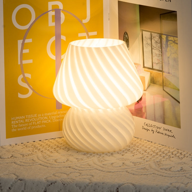 PJ-104 5W Mushroom Glass Bedroom Bedside Table Decoration Table Lamp, CN Plug, Specification：