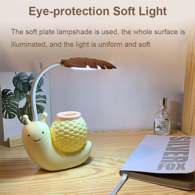 L-0 Cartoon Snail Pen Holder USB Rechargeable LED Soft Eye-Protection Desk Lamp