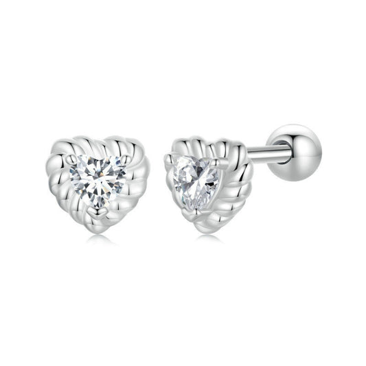 S925 Sterling Silver Threaded Shining Moissanite Heart Earrings