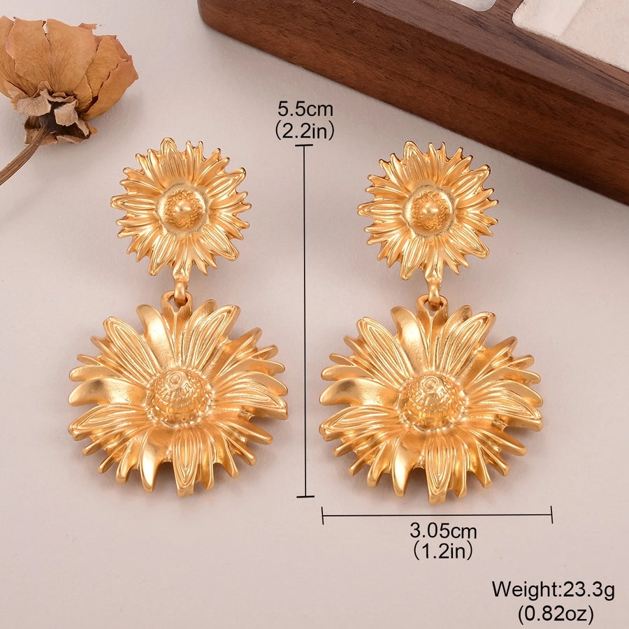 1 Pair Elegant Retro Streetwear Geometric Flower Patchwork Tassel Pleated Alloy Copper Drop Earrings